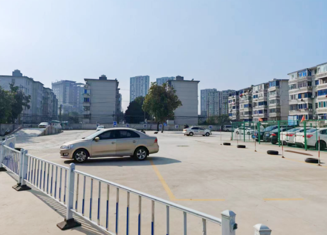 无锡驾校报名电话